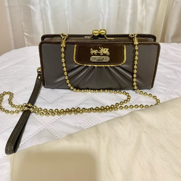 Coach wallet clutch bag. - Picture 14 of 15